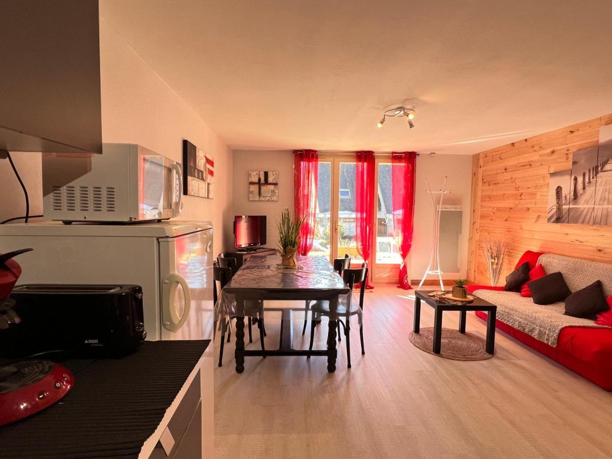 T2 Ensoleille. Terrasse Et Vaste Jardin Commun Apartment Cauterets Exterior foto